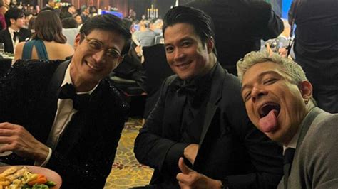 Jericho, shinare tila reunion pic ng “The Hunks”: “Let me find the .